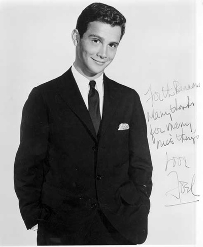 乔尔·格雷的写真