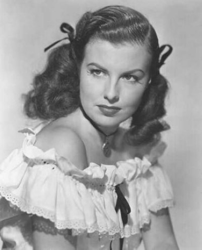 谢拉·瑞恩的写真