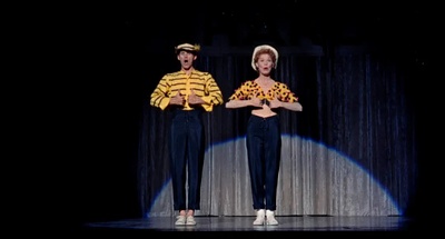 格温·沃顿的写真