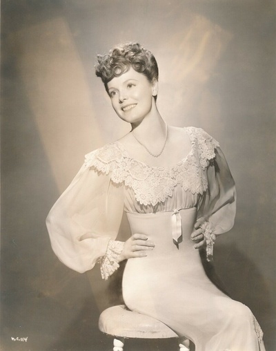 南茜·科曼的写真-The Gay Sisters (194...