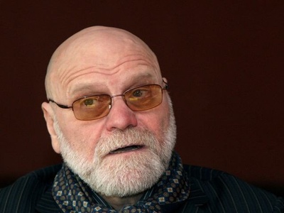 佛拉德斯·巴格多纳斯的写真