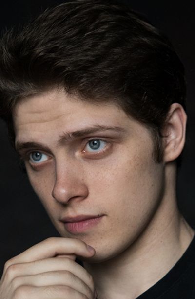 埃米尔·沙莱斯的写真