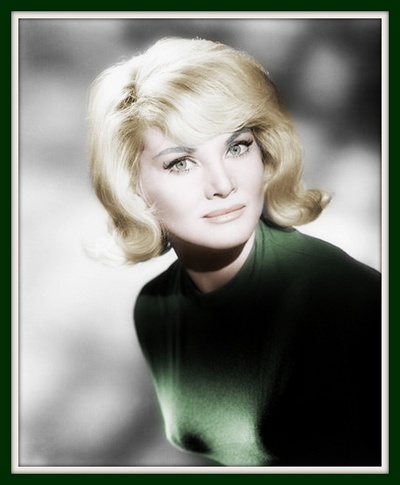 黛安妮·赛琳托的写真