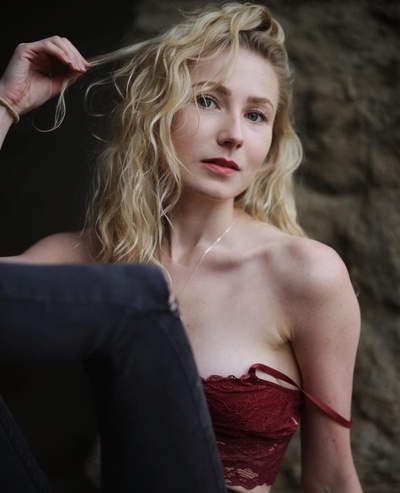 姬丽·卡特·威尔斯的写真