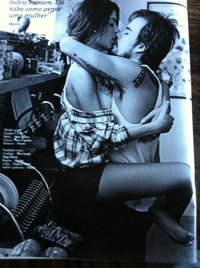 泰拉·埃亚拉的写真