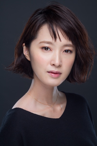 中丸紫苑的写真