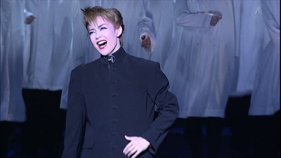 姿月朝户的写真-美丽骑士