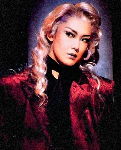 姿月朝户的写真-死神月