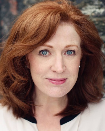 伊莱恩·考尔菲德的写真