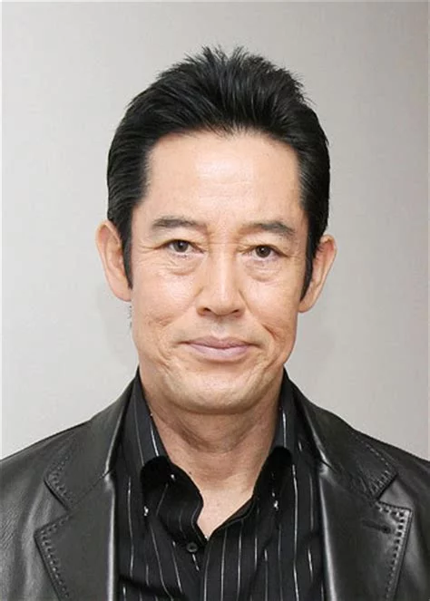 山下真司的写真