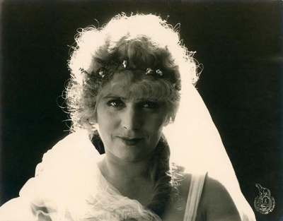 克拉拉·庞特皮单的写真-DFI