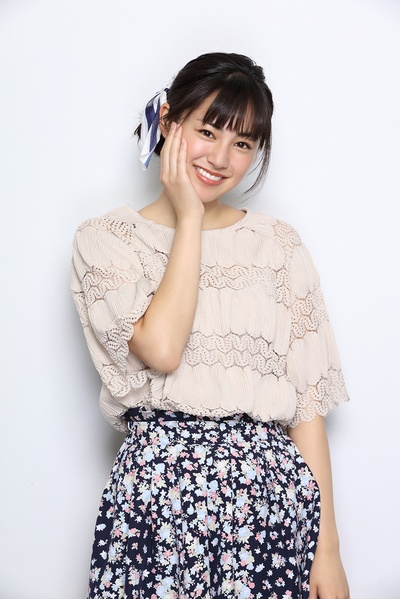 南乃彩希的写真