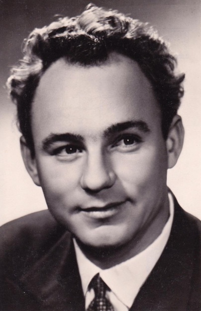 尼古拉·雷布尼科夫的写真