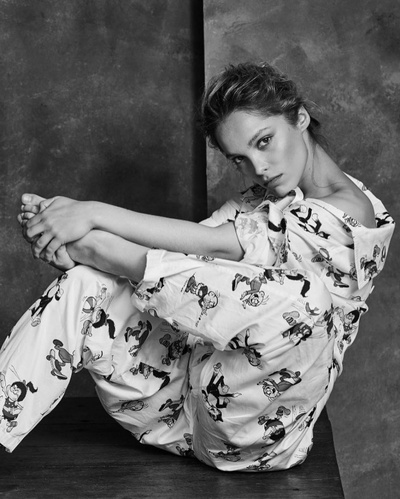 萝拉·兰的写真