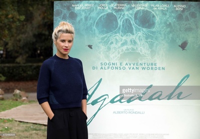 瓦伦蒂娜·切尔维的写真