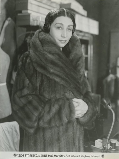 艾琳·麦克马洪的写真