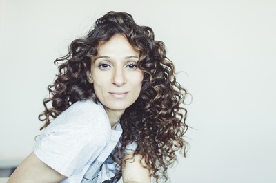 侯达·本亚闵纳的写真