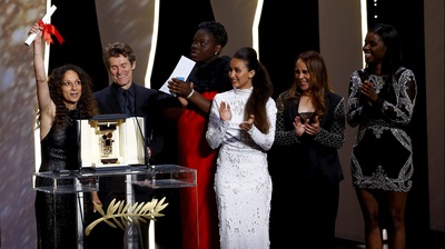 侯达·本亚闵纳的写真-第69届戛纳电影节 金...