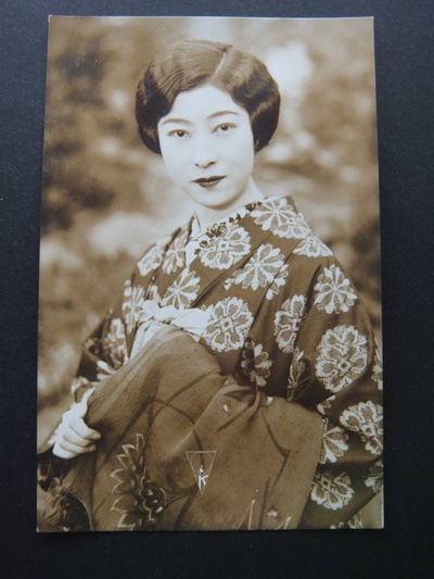 八云理惠子的写真