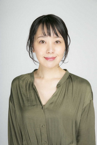 仲村瑠璃亜的写真