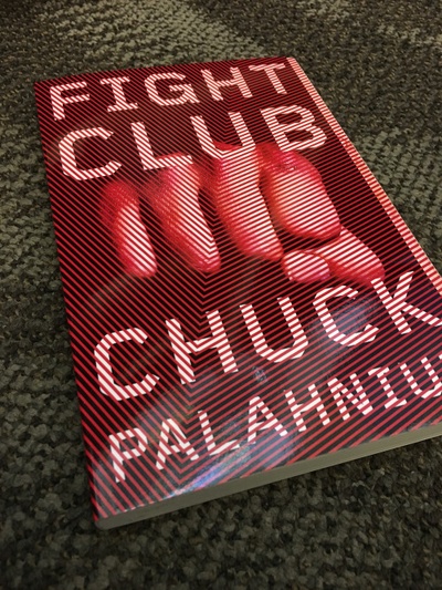 恰克·帕拉尼克的写真