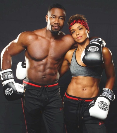 吉利安·伊利亚纳·沃特斯的写真-与丈夫Michael Jai Wh...