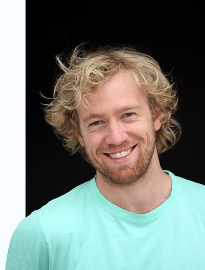 加斯顿·雷的写真