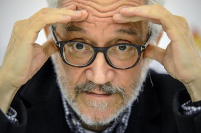 埃米利奥·马丁内斯·拉萨罗的写真