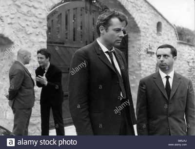 沃尔特·雷耶尔的写真