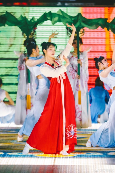 何杜娟的写真-青春环游记