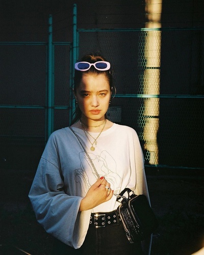 埃米利娅·巴拉纳茨的写真