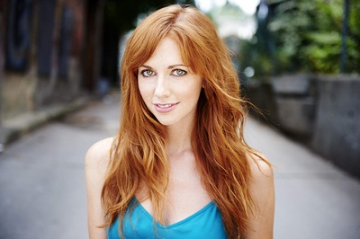 塔拉·尤伦的写真