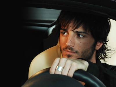 尼可拉斯·瓦波里蒂斯的写真