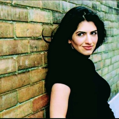 坎扎·费里斯的写真