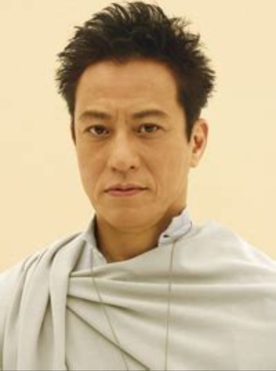 上杉祥三的写真