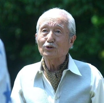 梅野泰靖的写真