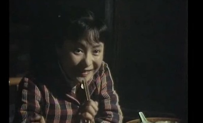 张雪梅的写真-《小巷名流》饰丁香