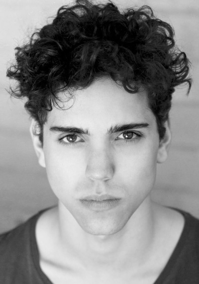 埃德加·莫雷斯的写真