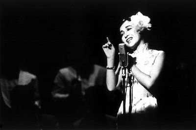 吉田日出子的写真