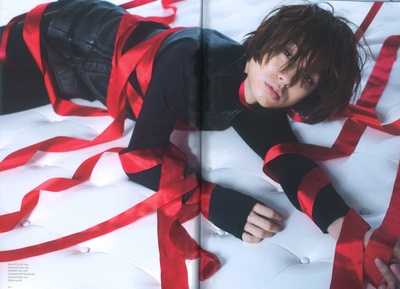 伊野尾慧的写真-《Mgirl》by 蜷川实花