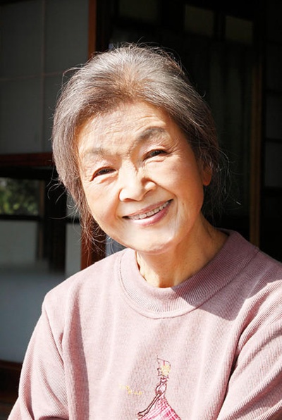 草村礼子的写真