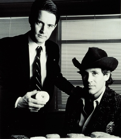 迈克尔·昂吉恩的写真