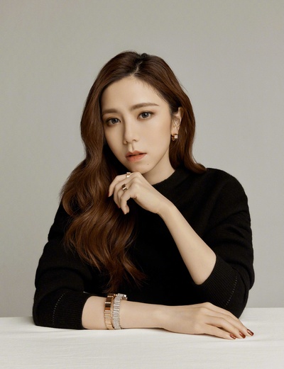 邓紫棋的写真-GEM DIOR 高级珠宝...