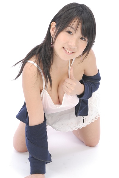 桐山瑠衣的写真