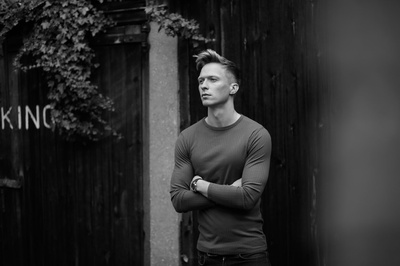 威尔·图德的写真