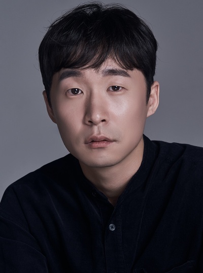 손승훈 的写真-https://asianwiki.com/...