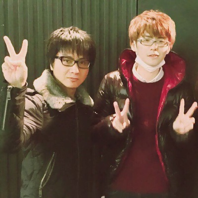 麻生周一的写真-右二为麻生周一