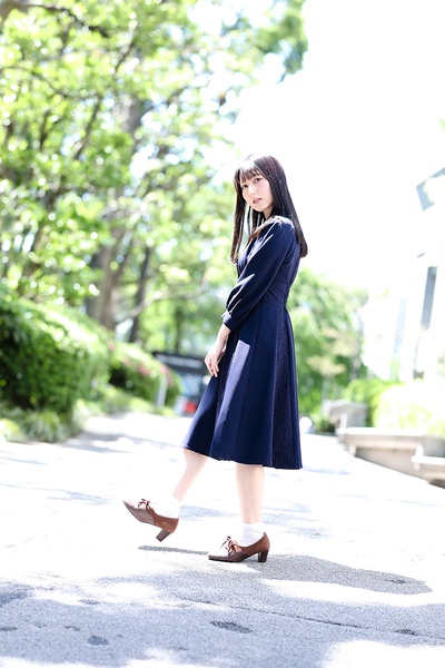 岭内知美的写真