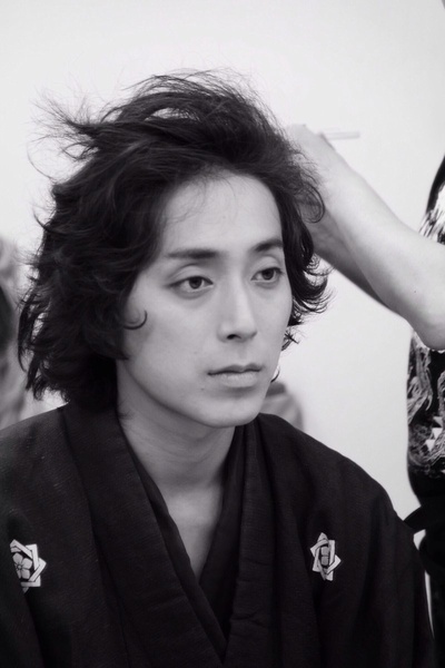 冲野晃司的写真-『耳があるなら蒼に聞...