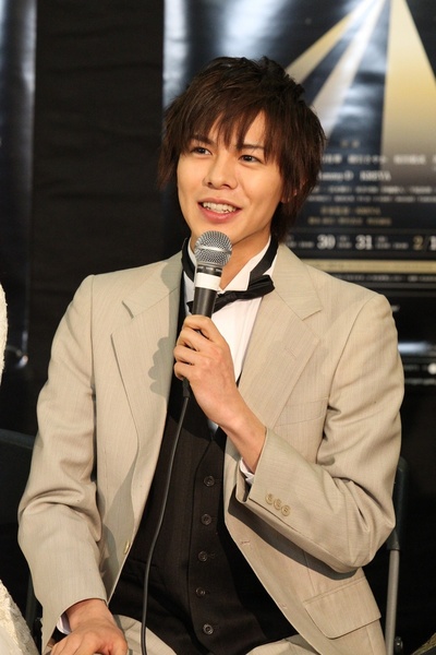 井出卓也的写真